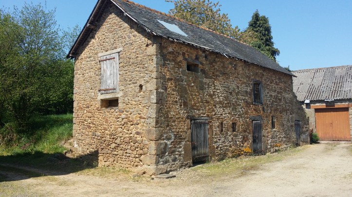 BARN HOUSE IN FRANCE